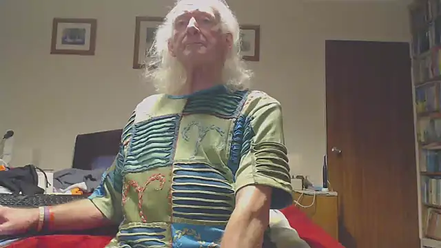 WaverlyKernow online show from 02-21-26, 03:47