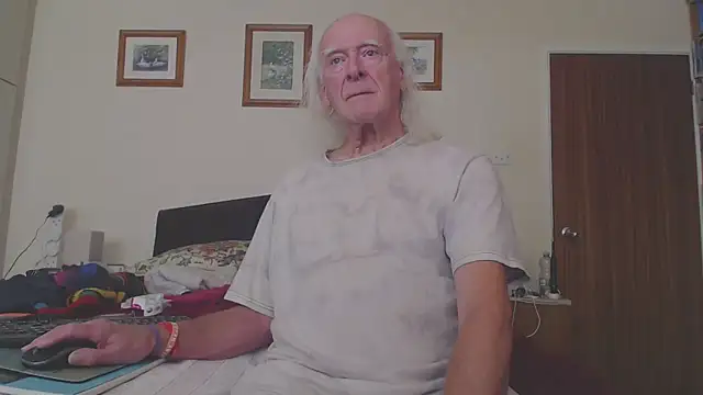 WaverlyKernow online show from 11-30-25, 12:06