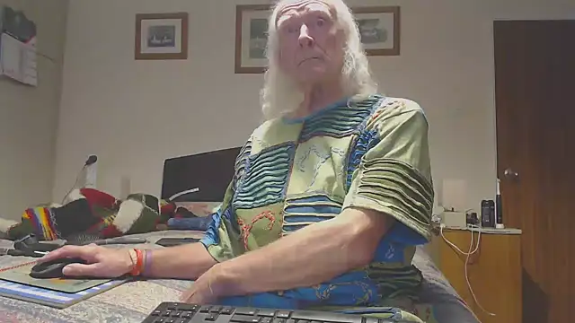 WaverlyKernow online show from 03-15-26, 03:41