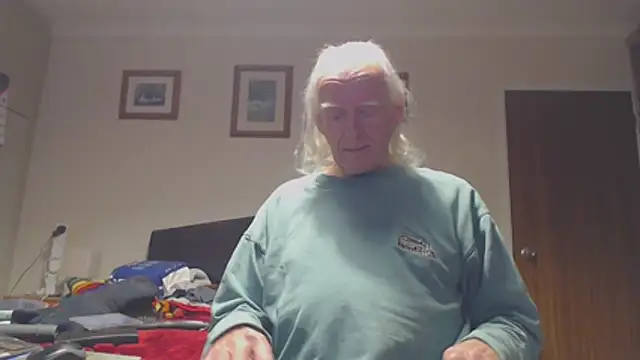 WaverlyKernow online show from 01-18-26, 02:42