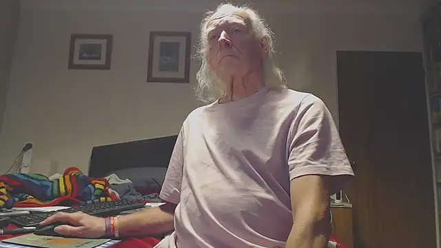 WaverlyKernow online show from 01-10-26, 08:53