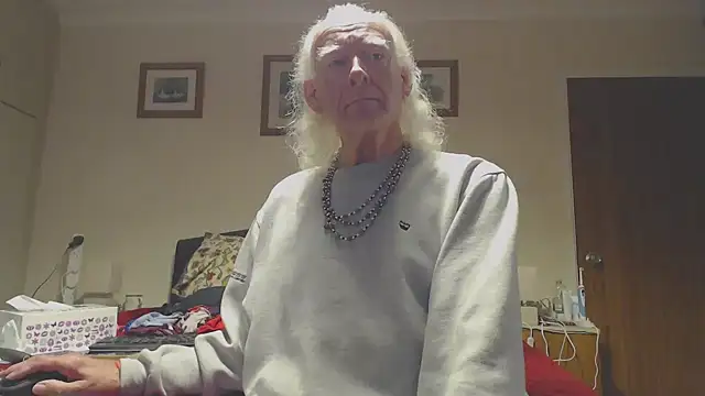 WaverlyKernow online show from 11-05-25, 10:18