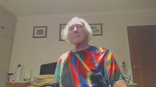 Snapshot of WaverlyKernow chatting on 02-05-25, 03:20 WaverlyKernow online show from 02-05-25, 03:20