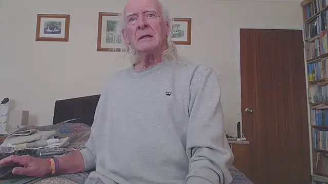 WaverlyKernow online show from 03-09-26, 01:03