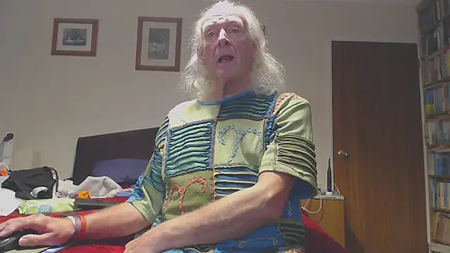 WaverlyKernow online show from 02-20-26, 01:35