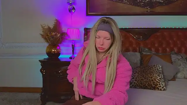 Real Tini online show from 02-10-26, 06:23