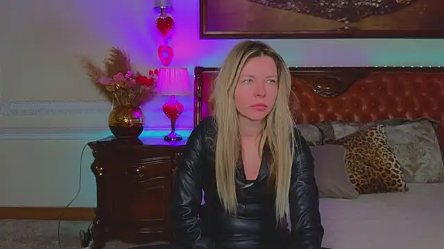 Real Tini online show from 02-11-26, 06:13