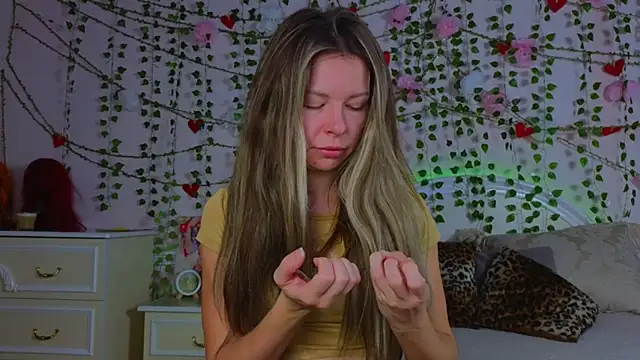 Real Tini online show from 11-30-25, 06:25