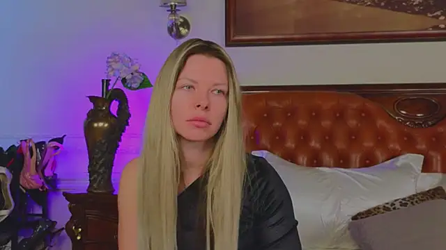 Real Tini online show from 03-02-26, 07:48