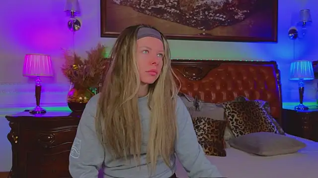 Real Tini online show from 01-16-26, 06:17