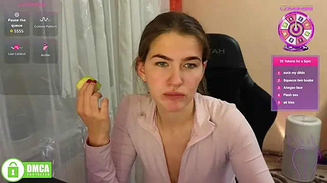 Snapshot of mag1c_eyes1 chatting on 11-25-25, 06:08 mag1c eyes1 online show from 11-25-25, 06:08