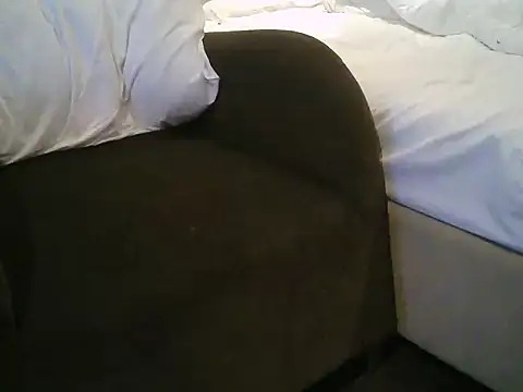 Snapshot of monty_lonely4u chatting on 02-12-26, 03:17 monty lonely4u online show from 02-12-26, 03:17