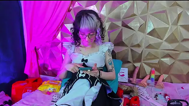Snapshot of neeko_princes chatting on 02-21-25, 03:10 neeko princes online show from 02-21-25, 03:10
