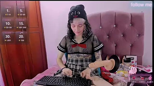 Snapshot of neeko_princes chatting on 10-08-25, 12:28 neeko princes online show from 10-08-25, 12:28