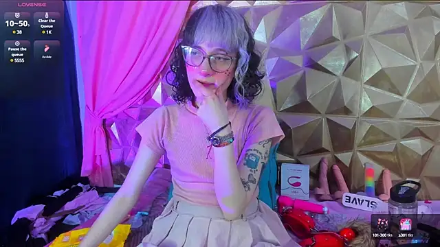 Snapshot of neeko_princes chatting on 03-07-25, 12:34 neeko princes online show from 03-07-25, 12:34