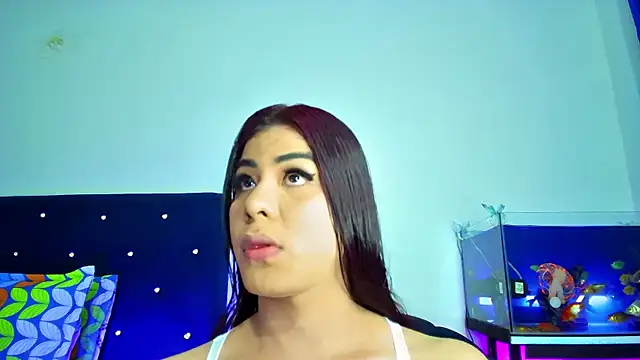 Snapshot of Aliice_Doll chatting on 06-18-26, 12:53 Aliice Doll online show from 06-18-26, 12:53