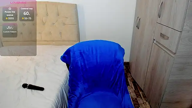 emily1  online show from 09-23-25, 11:39