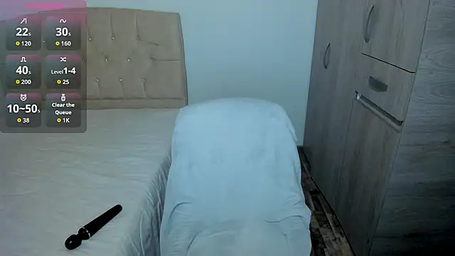 emily1  online show from 10-28-25, 11:53