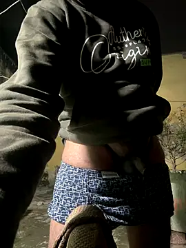 girls lovers90 online show from 12-18-25, 04:22