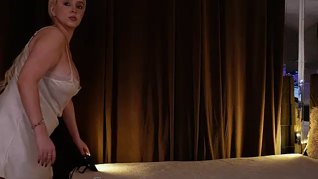 VictoriaMorrone online show from 02-12-26, 12:43