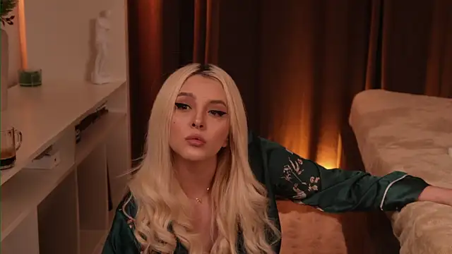 VictoriaMorrone online show from 01-13-26, 11:19