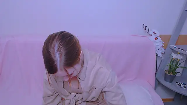 Snapshot of AliceFire_ chatting on 03-10-26, 10:52 AliceFire online show from 03-10-26, 10:52