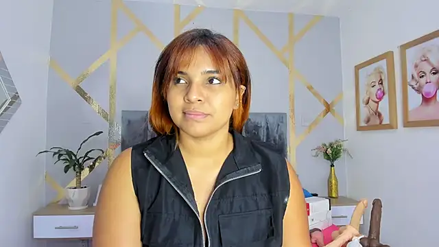 angelina castroo online show from 02-19-25, 03:06