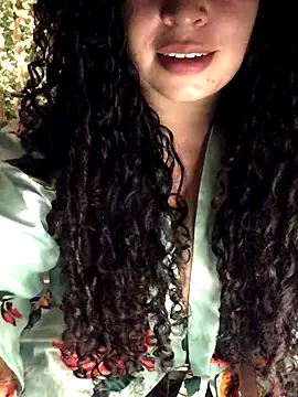 Snapshot of ShaeVictoria chatting on 09-28-25, 12:39 ShaeVictoria online show from 09-28-25, 12:39