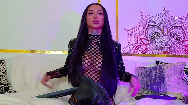 PandoraVolkov online show from 10-29-25, 04:06