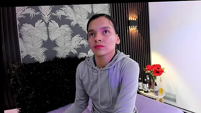 Snapshot of _shantal_smith chatting on 02-11-26, 12:43 shantal smith online show from 02-11-26, 12:43