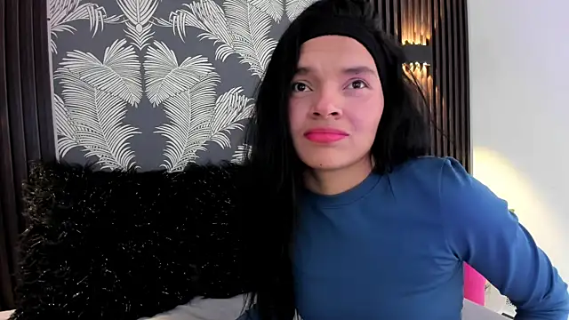 Snapshot of _shantal_smith chatting on 02-17-26, 12:41 shantal smith online show from 02-17-26, 12:41