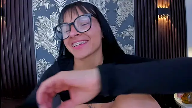  shantal smith online show from 10-25-25, 04:55