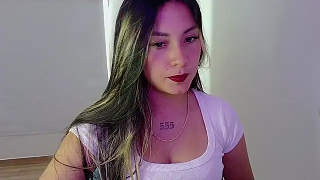 Lia 14  online show from 02-02-26, 08:19