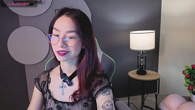 Snapshot of rosse_98_ chatting on 07-09-26, 03:33 rosse 98 online show from 07-09-26, 03:33