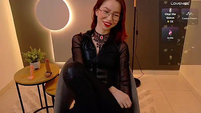 Snapshot of rosse_98_ chatting on 10-18-25, 03:03 rosse 98 online show from 10-18-25, 03:03