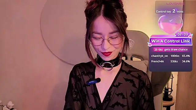 Snapshot of rosse_98_ chatting on 06-25-26, 02:44 rosse 98 online show from 06-25-26, 02:44