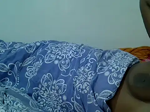 Snapshot of cindy_mia chatting on 03-18-25, 03:34 cindy mia online show from 03-18-25, 03:34