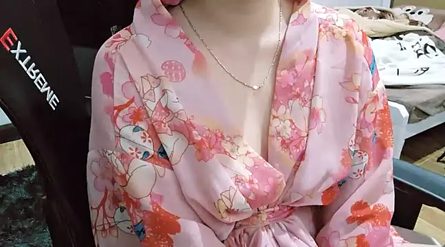 Kemmy babe20 online show from 02-26-25, 01:11