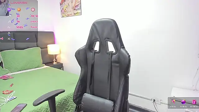 Megan Miles02 online show from 11-21-25, 08:41