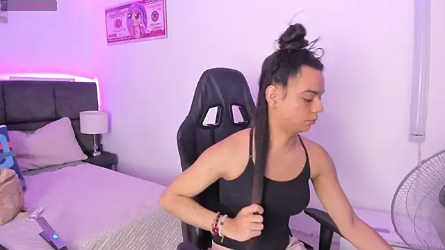 Megan Miles02 online show from 11-25-25, 09:59