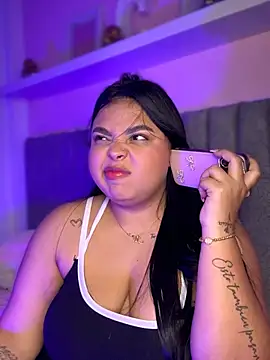 Emily cooper20 online show from 03-26-26, 02:43