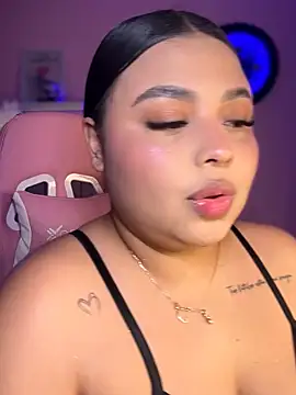 Emily cooper20 online show from 04-21-26, 01:42