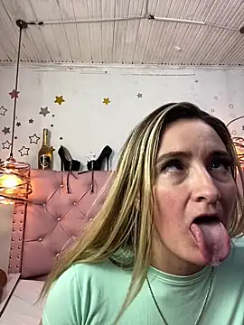 antonella87 online show from 03-20-25, 05:13