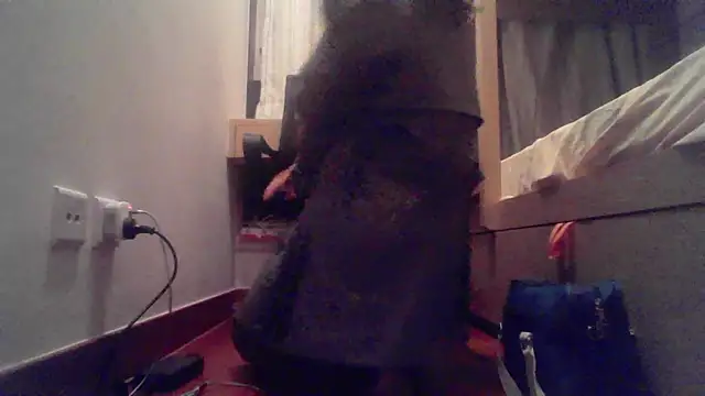 slut cheese online show from 03-07-25, 03:39