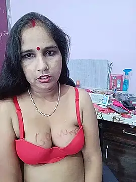 reemacouple007 online show from 07-10-26, 07:41