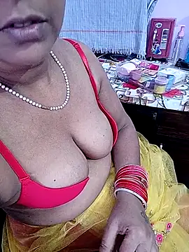 reemacouple007 online show from 07-04-26, 04:52