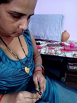 reemacouple007 online show from 05-18-26, 07:13