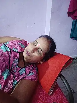reemacouple007 online show from 05-09-26, 04:32