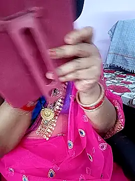 reemacouple007 online show from 04-09-26, 06:04