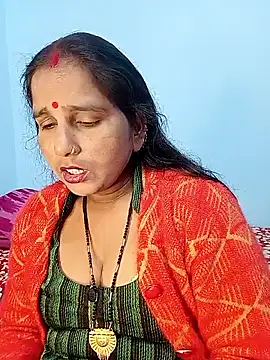 reemacouple007 online show from 12-19-25, 07:44